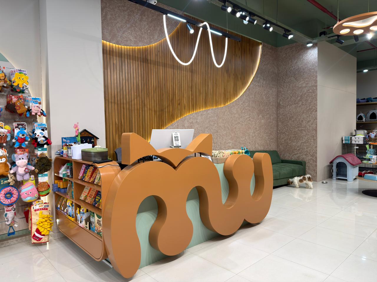 Inside Miou and Wuff Sindhubhavan Road store — photo 1